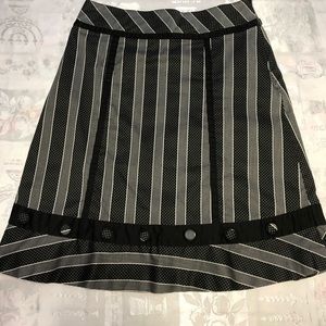 “Working Girl” Women’s Skirt, Size 8. stripped